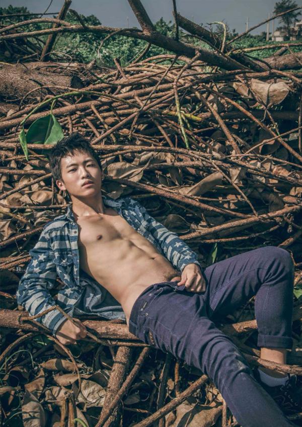 PHOTO-SET-Whoseman-1-吳敵警長來囉~~~我的靴子裡有蛇